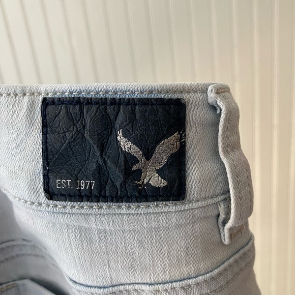 American Eagle Shorts - Picture 3 of 3